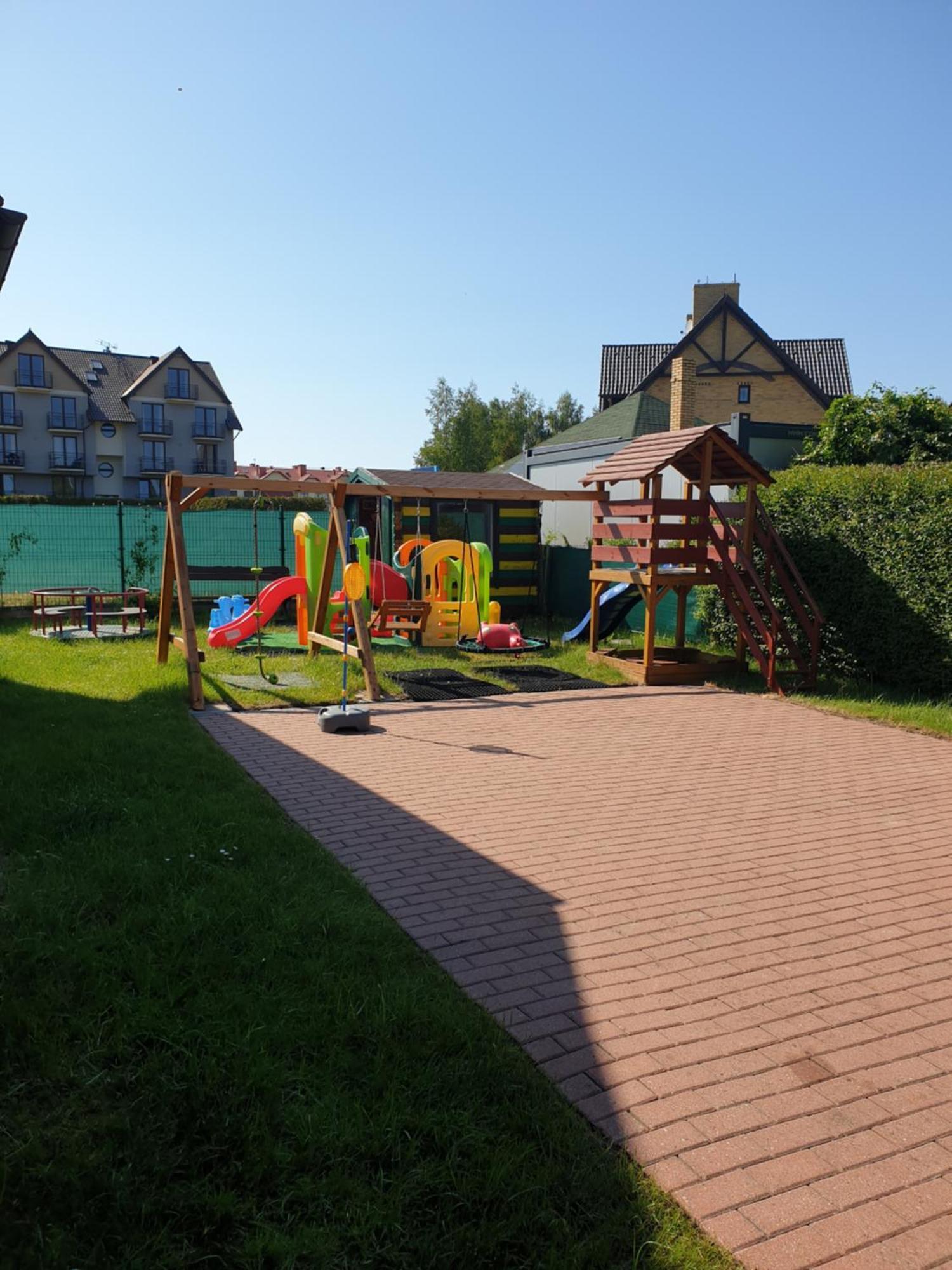 Villa Apartamentowe Domki Drewniane Colorado Karwia Exterior foto